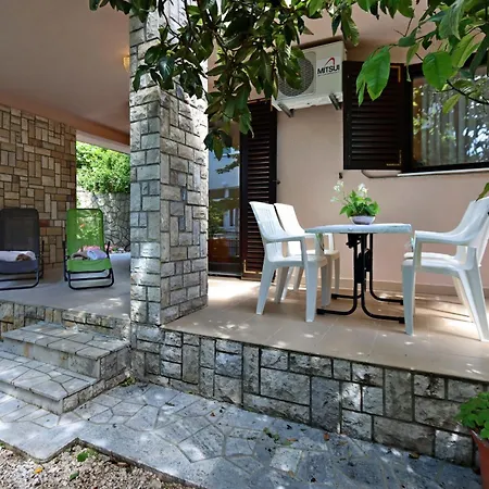 Appartement With Parking Space Selce, Crikvenica - 24450